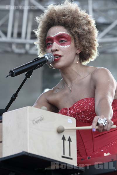 MARTINA TOPLEY BIRD - 2010-08-28 - SAINT CLOUD - Domaine National - Scene de l'Industrie - Martina Gillian Topley-Bird